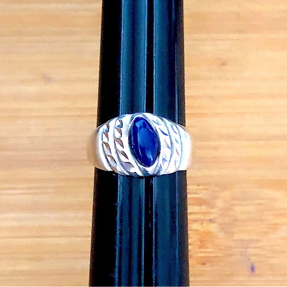 $46 Designer Estate Ring Sterling Silver Size 7 Copyright Marked OTT STERLING